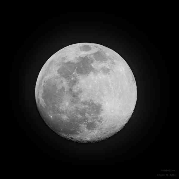 moon.jpg